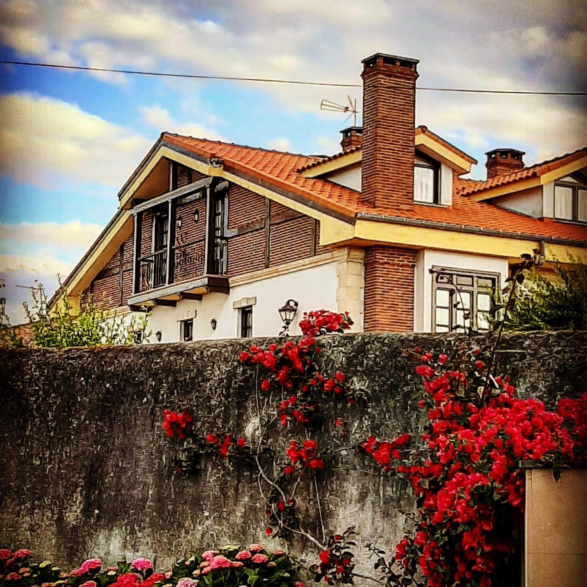 Posada Marina Suances Exterior photo