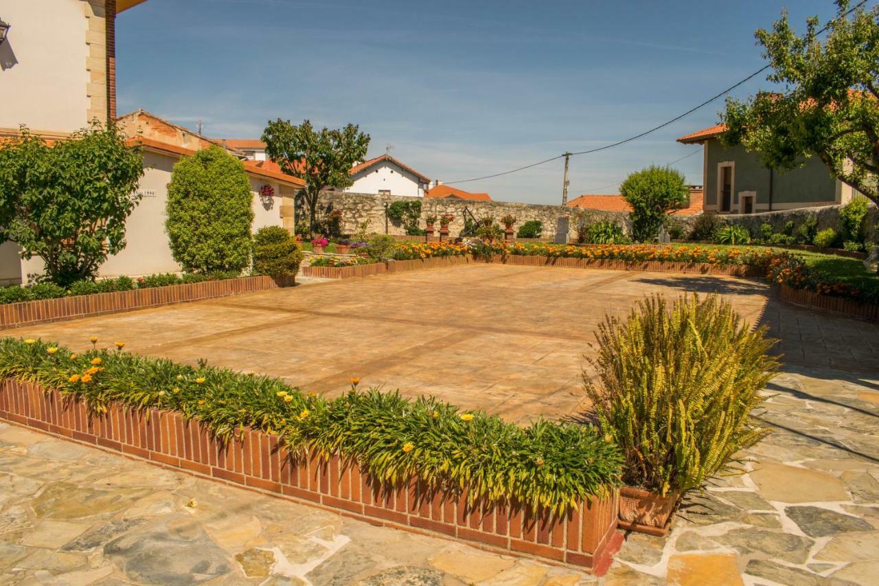 Posada Marina Suances Exterior photo